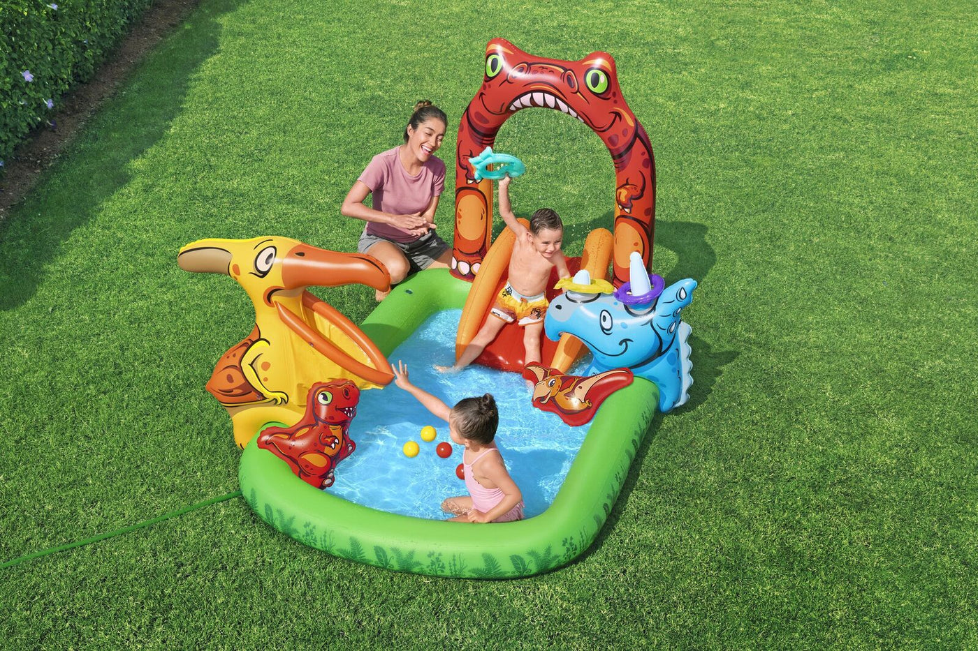 190L Jurassic Splash Water Play Centre, Bright Dinosaur Theme with Slide - SM Everyday Living