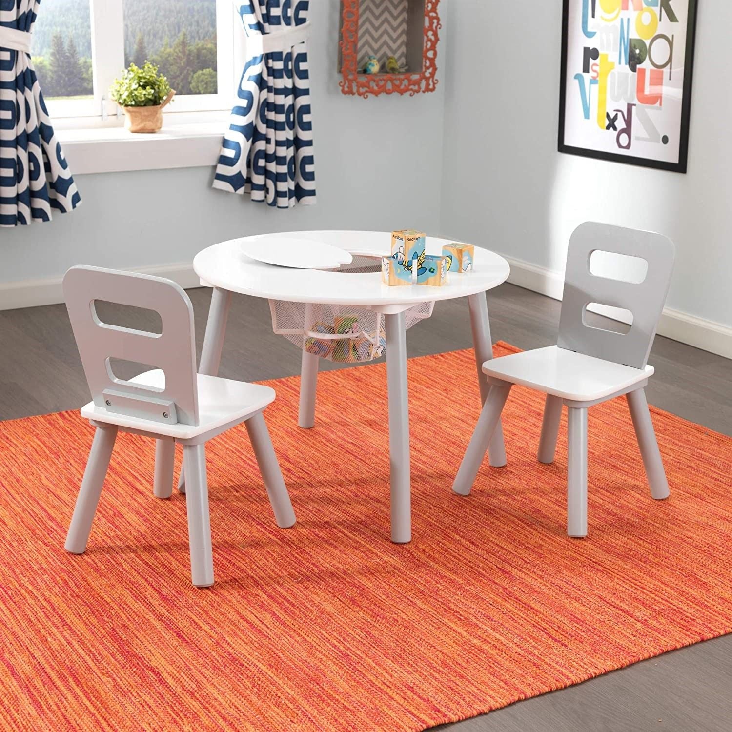 Round Table and 2 Chair Set (Gray)